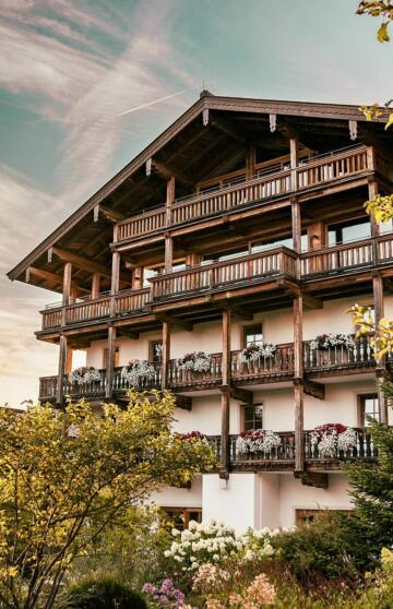 Das achental resort herrliche natur chiemgauer berge chiemsee moorlandschaft grassau chiemsee 2023 10 31 083212 hgxz